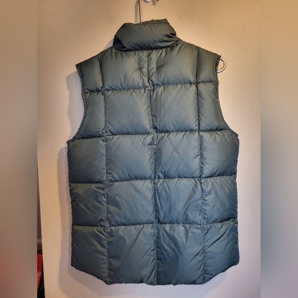 Lands' End Women's Green Puffer Vest, Size Small (6-8) - Picture 2 of 4